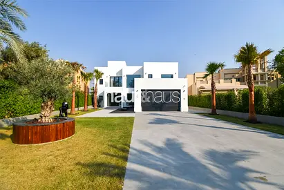Main Lake View | Garden Hall | Smart Home