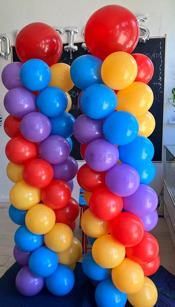 Birthday Party /Baby Shower balloon decorations