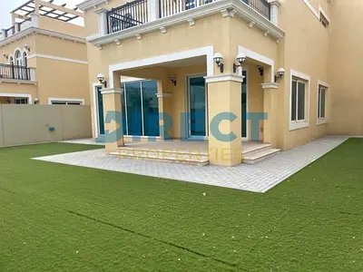 Fabulous Location - Large Spacious - Single Row Property