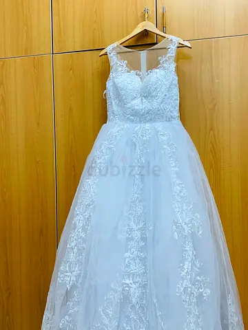 New Wedding suit for sale medium size