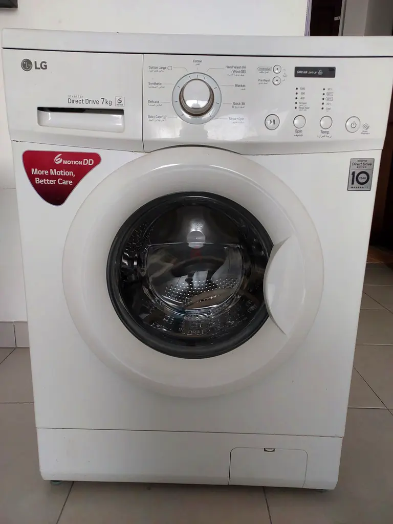 LG WASHING Machine 7Kg Front Load دوبيزل