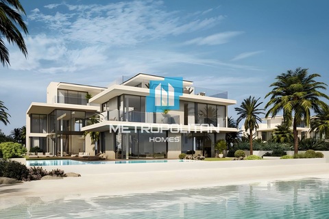 Huge Plot | Lagoon Facing Luxurious 5br Villa