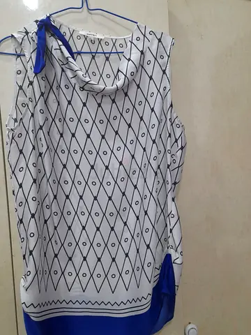 Chiffon shirt size large cut