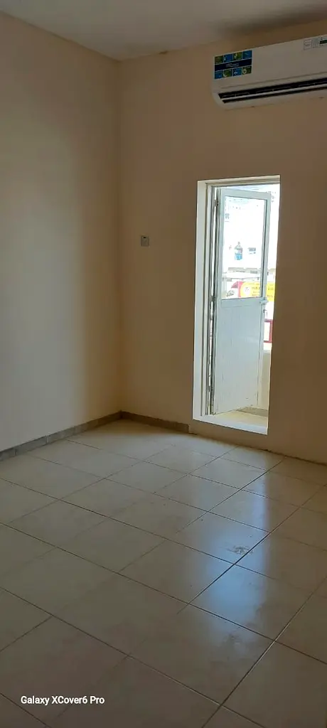 Apartment/Flat Exclusive!!!!!! To let 1BHK with spacious hall