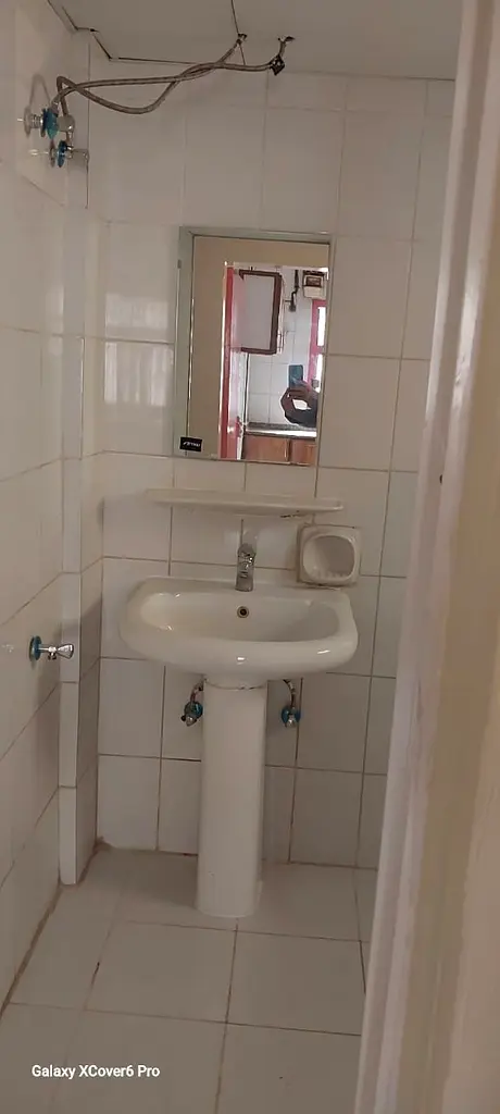 Apartment/Flat Exclusive!!!!!! To let 1BHK with spacious hall