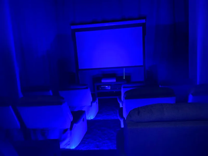 Apartment/Flat for Rent All Bills Included Modern Full Marina View