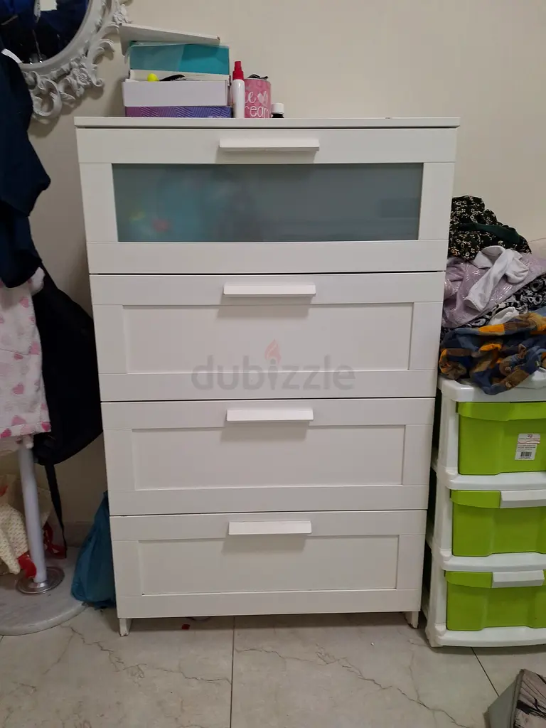 Ikea chest of drawers دوبيزل