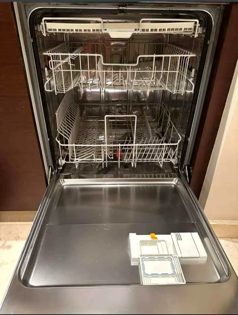Miele Stainless Steel Dishwasher 3 Racks Made Germany