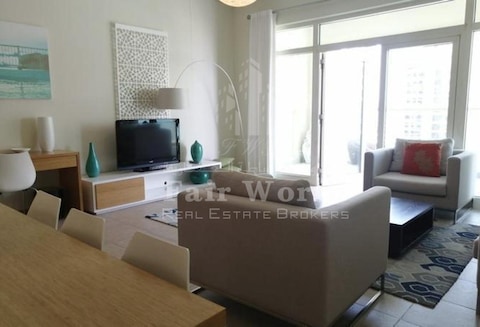 Magnificent 2 Bedroom Apartment | Furnished | Palm Jumeirah | Chiller Free | Beach Access | Peacefu