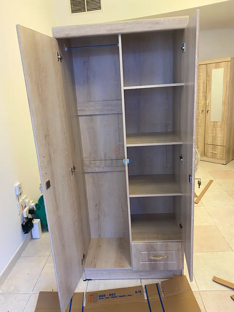 Selling brand new 2door cupboard