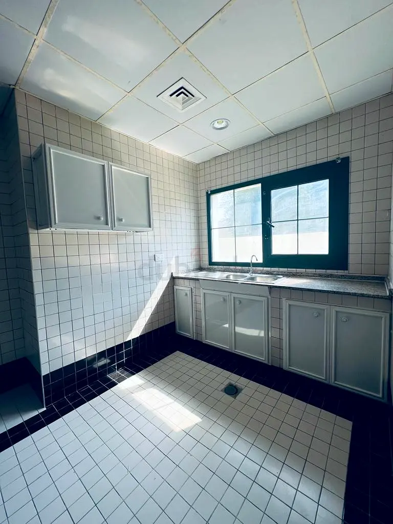 Villa/House for Rent Furnished master room in jaffiliya nr satwa roundabout Dubai