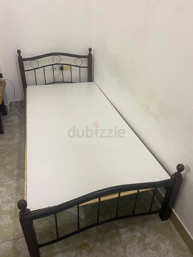 Single bed 2 pieces