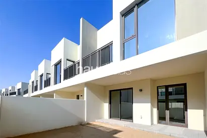 Brand New | Vacant | Close To Pool And Park