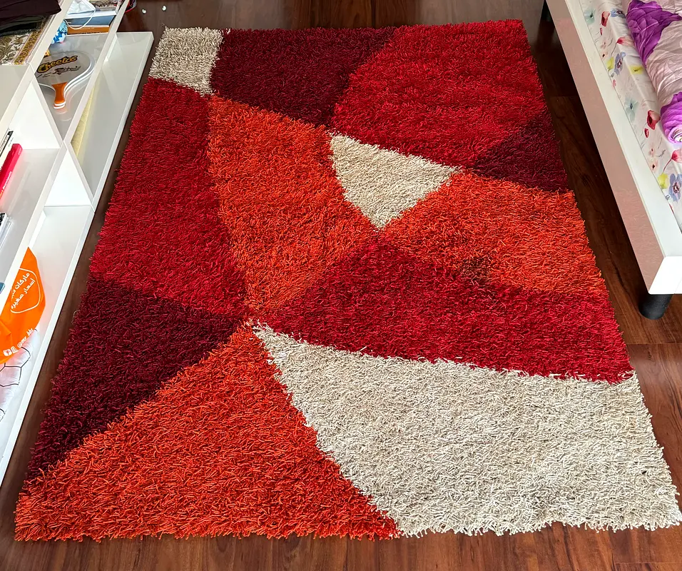 170 x 240 CMS BRIGHT MULTICOLORED POLY SHAGGY RUG CARPET FOR SALE!