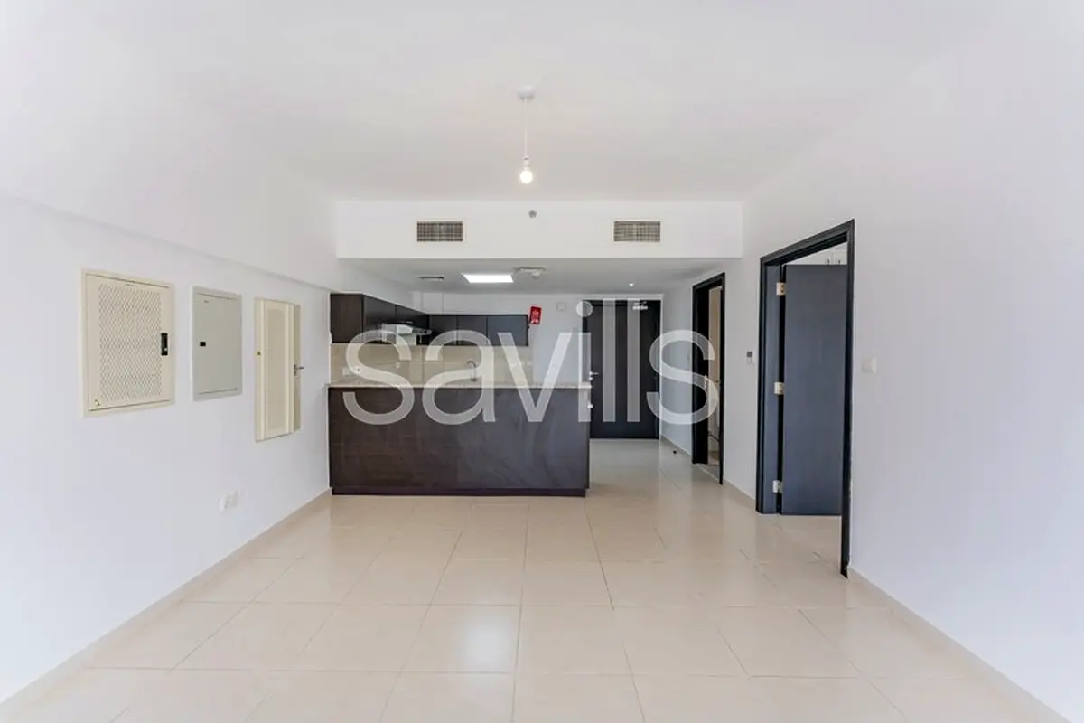 Apartment/Flat for Rent Spacious 1BR Al Rawdhat w/ Parking and