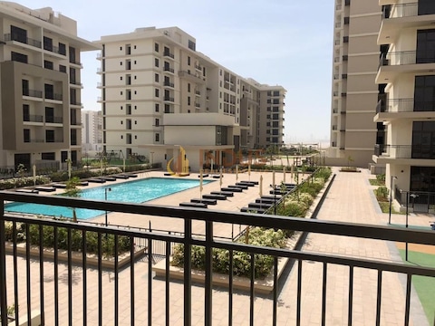Facing Pool View | Spacious 1br With Balcony | Low Floor