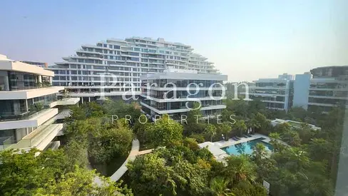 Large Layout | Modern Finish | 2 Bed | View