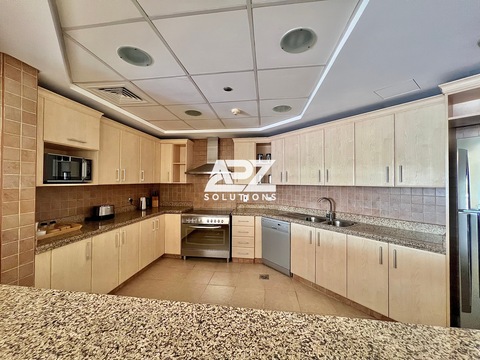 3bedroom Apartment In Dubai Palm Jumeirah For Rent
