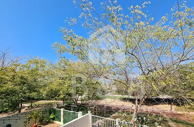 Beach Front Living - 2 Br Bermuda + Maid