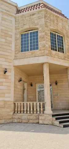 *** Hurry Urgent Sale - 5 Bhk Duplex Villa Available In Al Nakhilat Area In Low Price ***