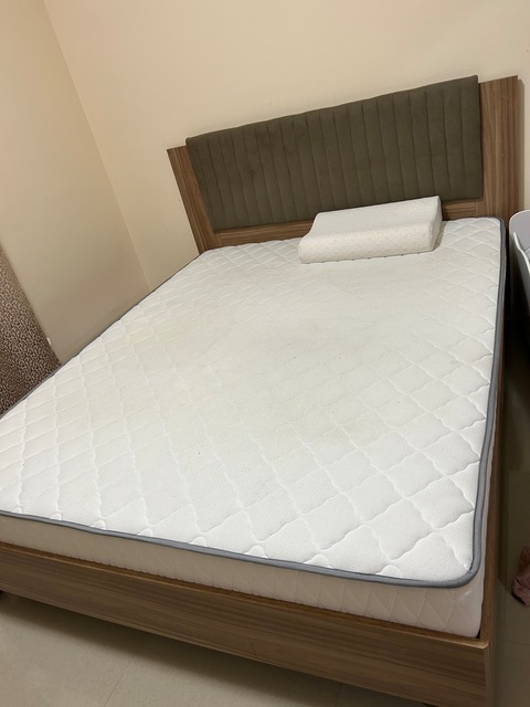 Second hand store bed near me