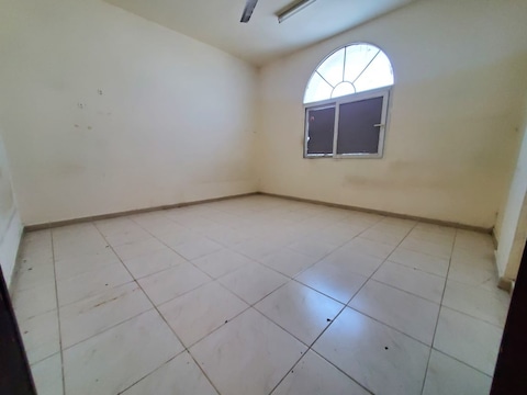 1 Month Free Neat And Clean 1 Bhk Apartment With Split Ac Prime Location In Ind 15 Near To Dubai