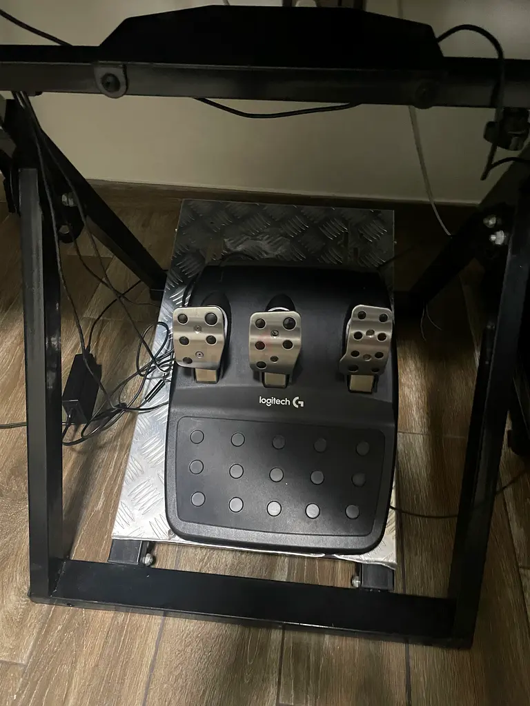 Logitech G920 + pedal +shifter + levelracing stand (racing wheel +pedal +stand shifter) fixed
