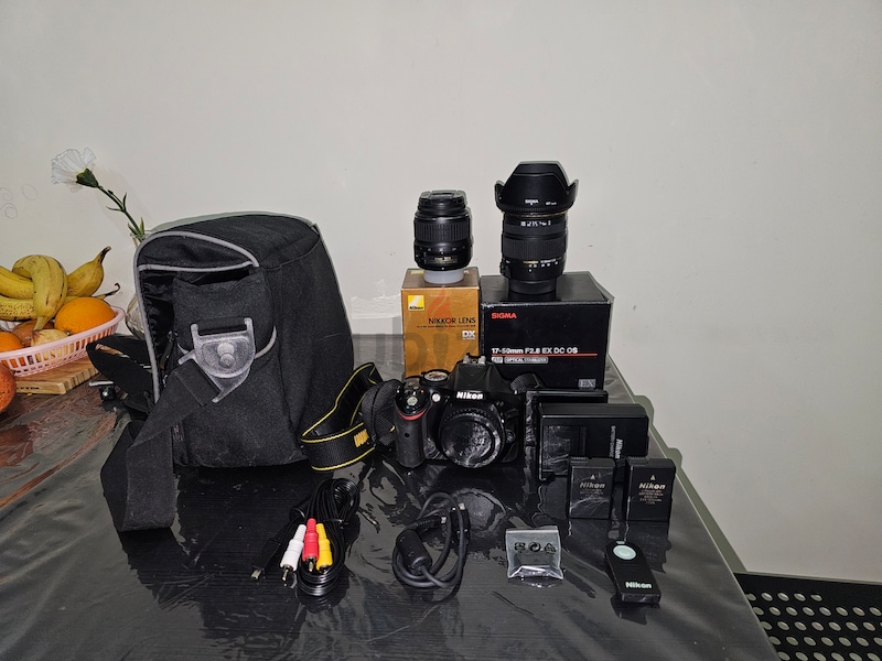 Nikon D5200 Sigma F2.8 17-50 mm full kit | dubizzle