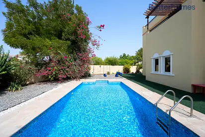 Corner |6bed C2 |large Plot With Pool