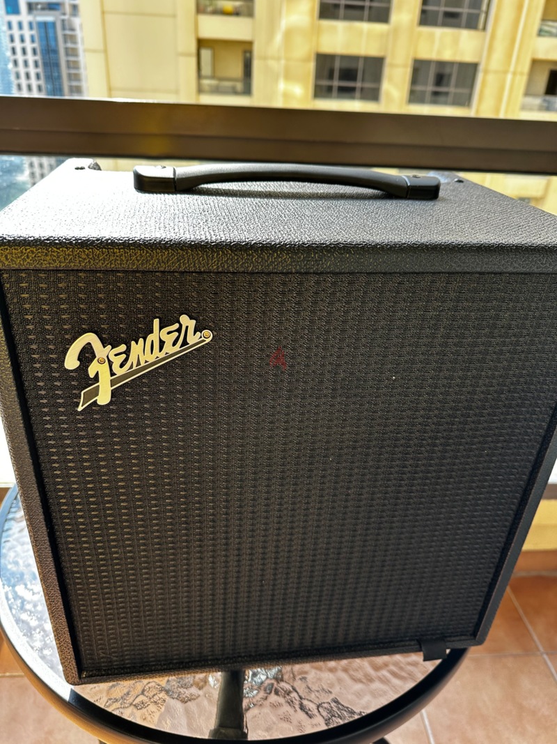 FENDER RUMBLE LT25 - Ampli basse combos