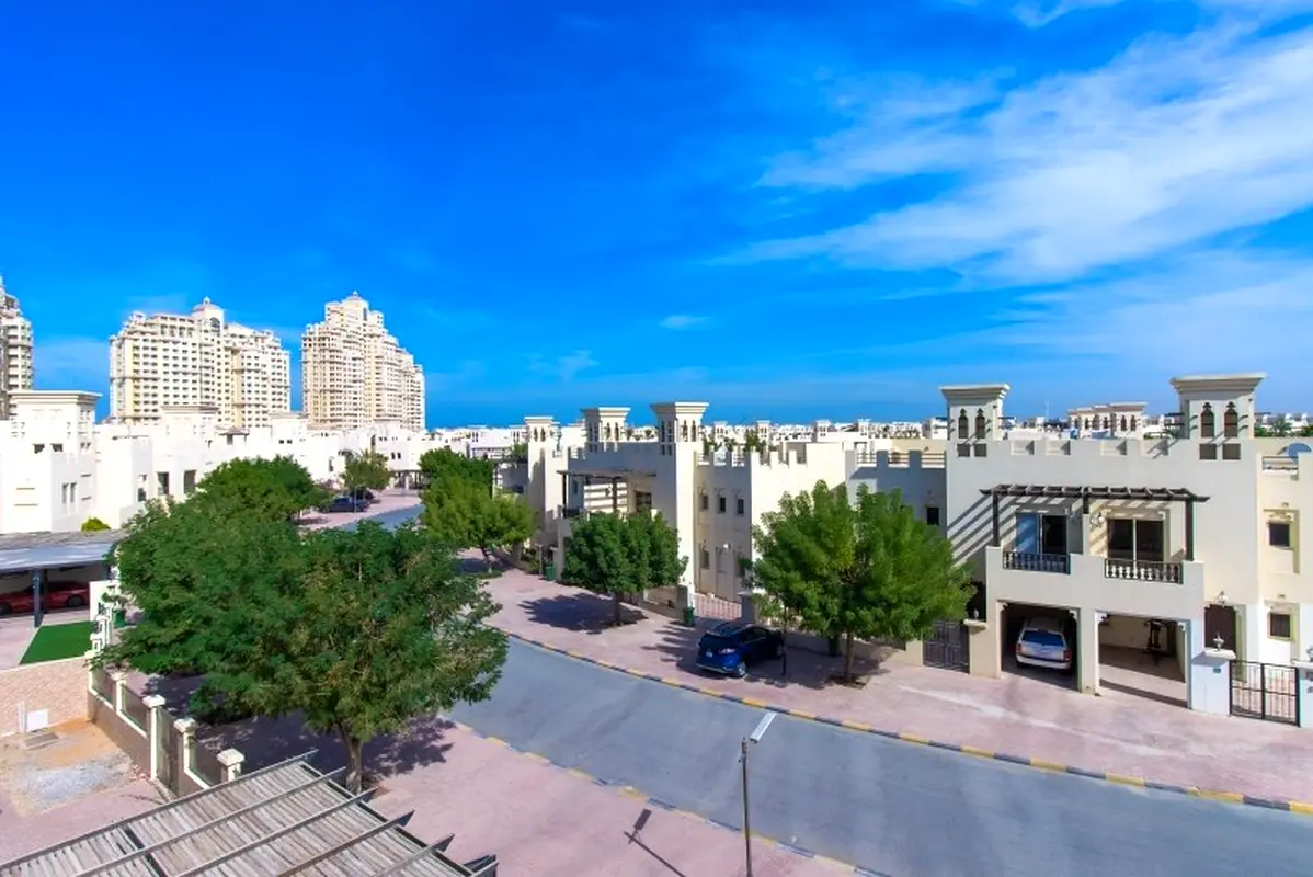 Villa/House Upgraded Furnished or Unfurnished Great Views