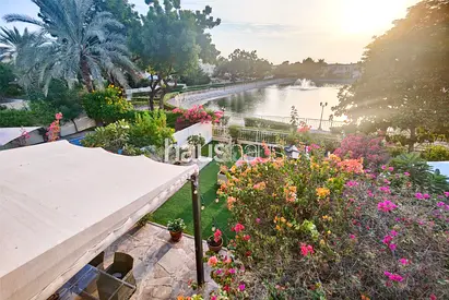 Beautiful Lake Setting | 3m | Open Plan Kitchen