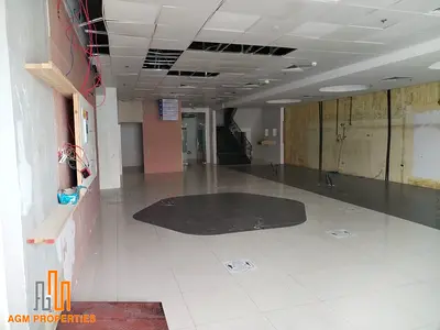 Ready Showroom | Road Face /good Location