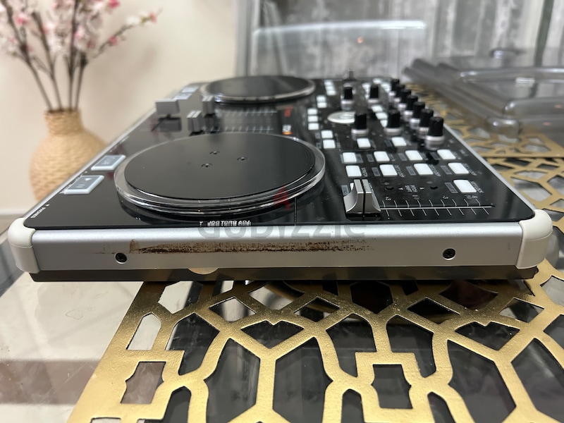 Vestax VCI-300 Portable DJ controller for Serato | dubizzle