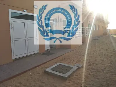 Brand New, Huge Size Rooms, Separate Executive Staff Accommodation, In Excellent Condition In Emira