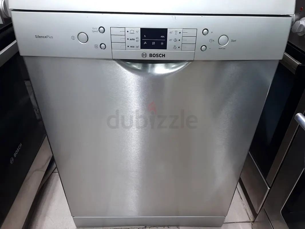 Bosch Dishwasher 2 Racks 8 placed