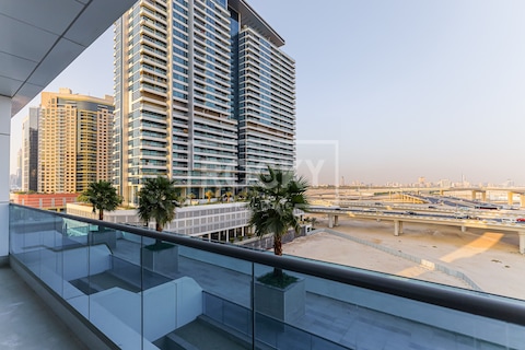 Dubai Design District View | On Low Floor