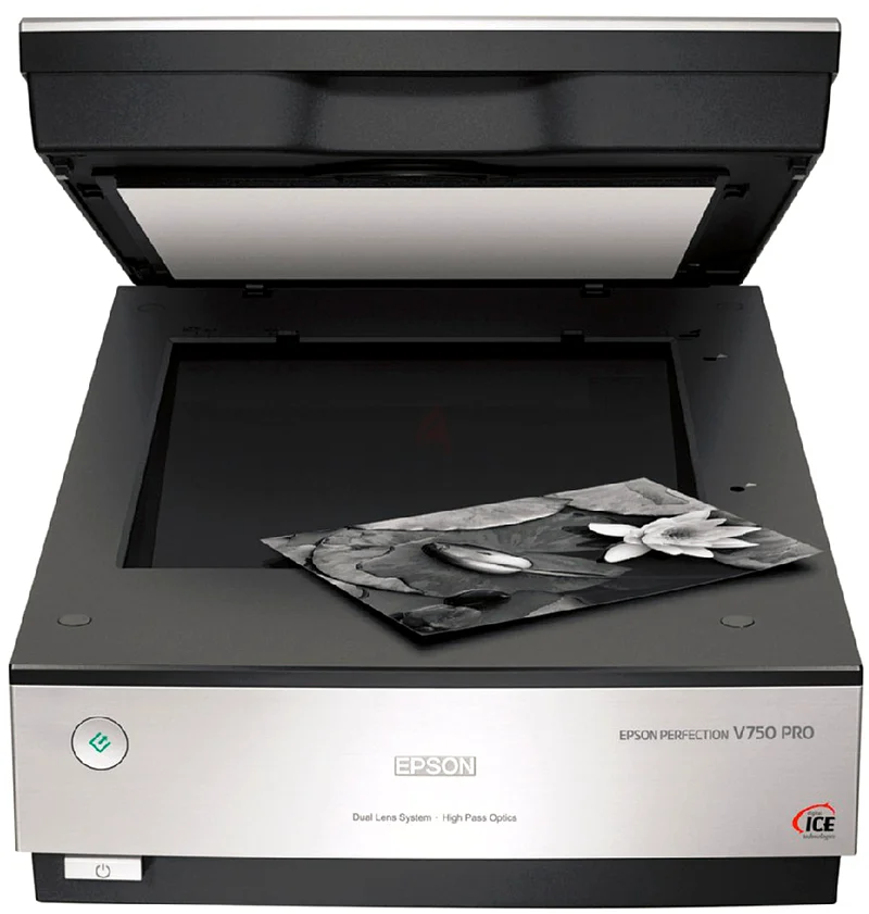 Epson Perfection V750M Pro (6400 dpi 4800 x 9600 Native Resolution