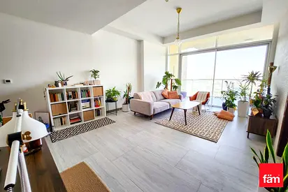 Stunning Park Views| Spacious|modern Layout|rented