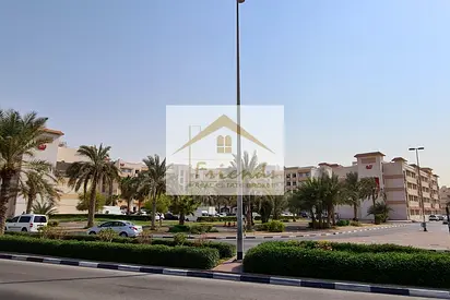 Shop Available For Rent | Read To Move