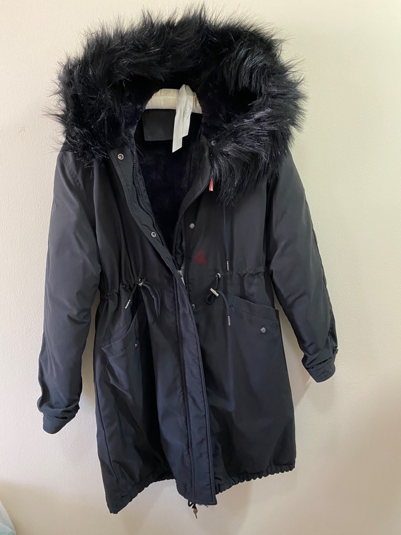 Winter fur snow jacket with hood | dubizzle