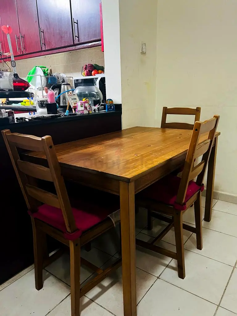 Dining Table 4 seater