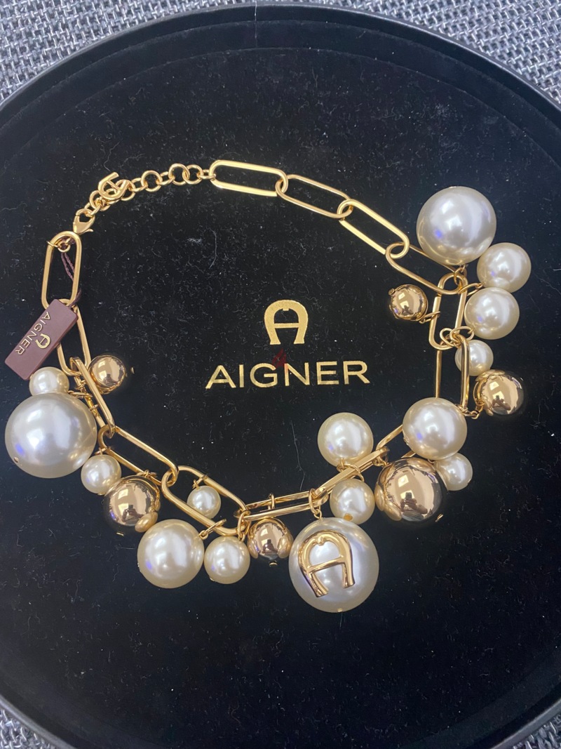 Aigner pearl choker and bracalet dubizzle