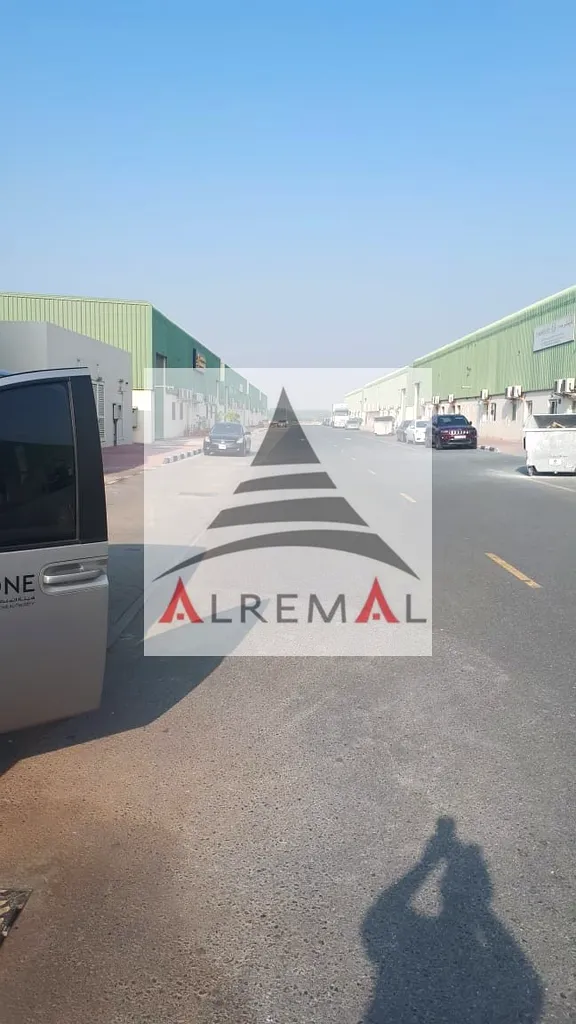 Warehouse Warehouses for rent in Sharjah Free Zone without commission