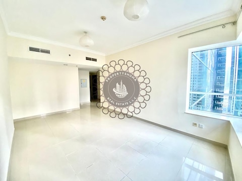 Closed Kitchen | Meadows View | Good Condition | No Balcony