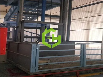 Perfect Location I With Nice Multiple Offices