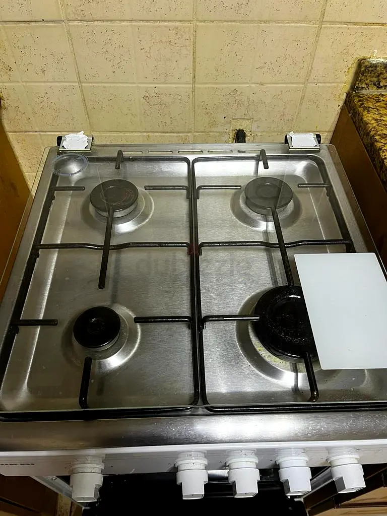 Nikai Cooking Range (50x50 4 Gas Burner)