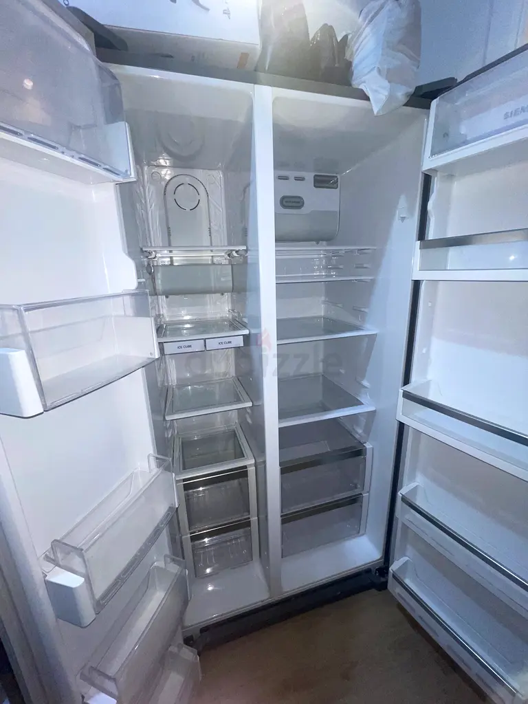 Two door FRIDGE siemens