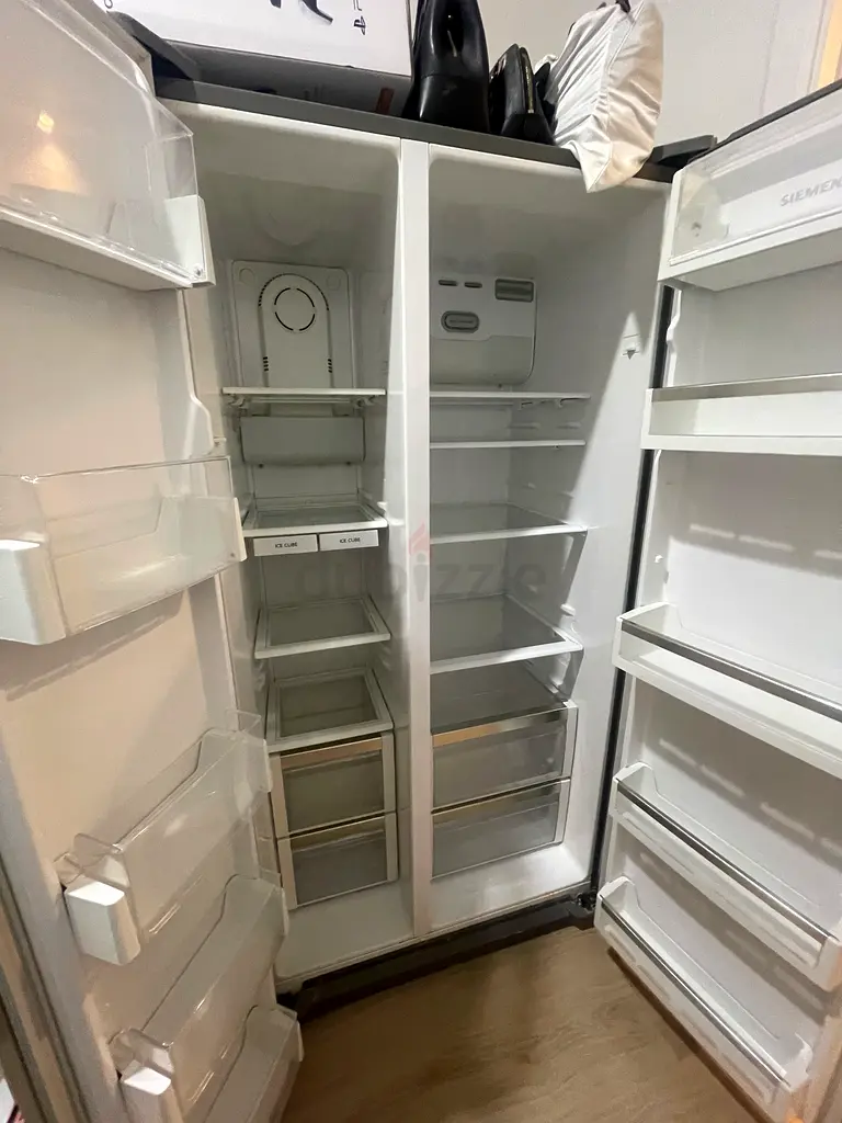 Two door FRIDGE siemens