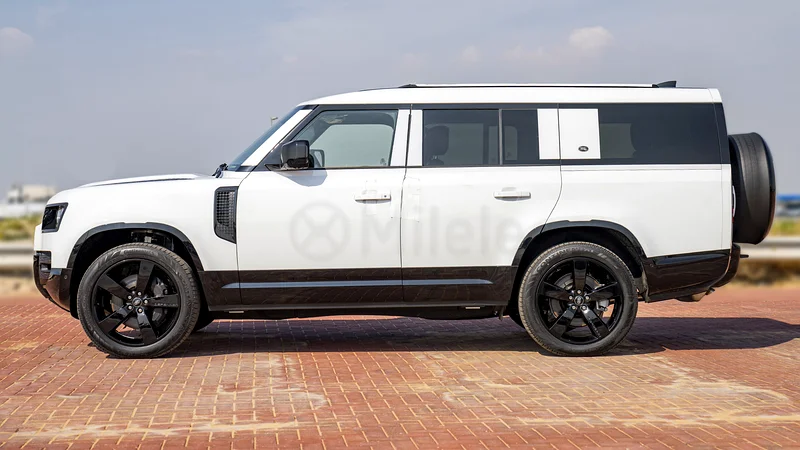 13,390 درهم/شهريًا | لاند روفر ديفندر 130 X-دايناميك SE P400 - أبيض فوجي، 202363227255413122112